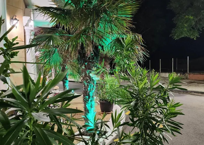 Family Paros 酒店 3*