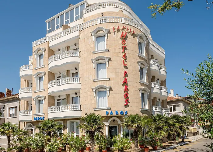 酒店 Family Paros 帕莫瑞