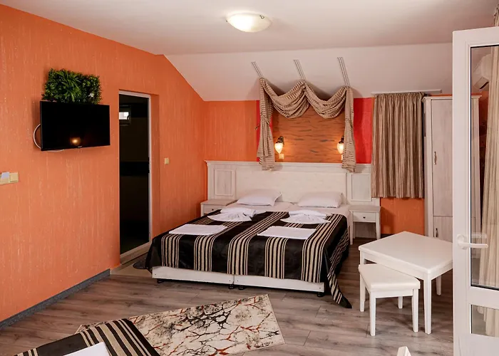 Family Paros 酒店 3*