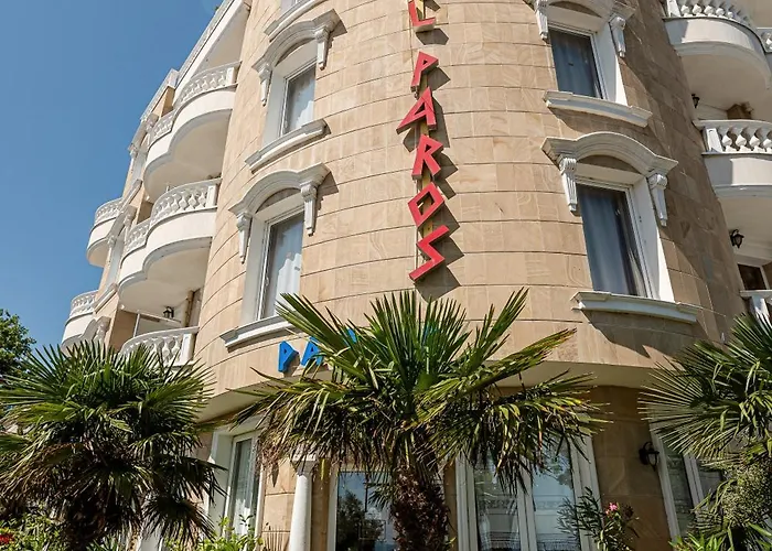 Family Paros 帕莫瑞