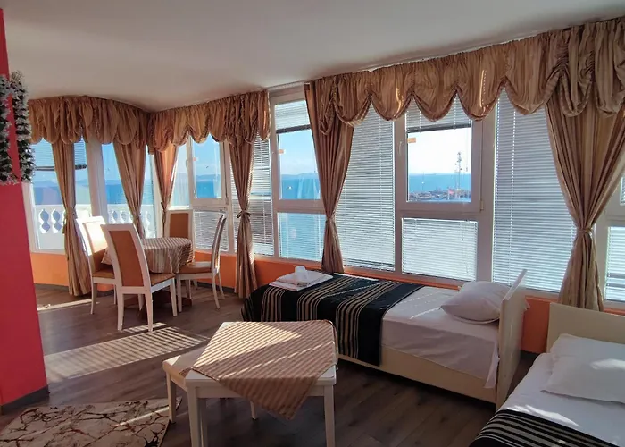 Family Paros 3* 帕莫瑞