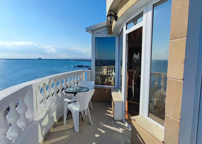 酒店 Family Paros 帕莫瑞