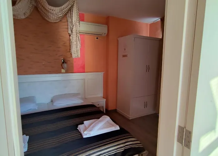 酒店 Family Paros 帕莫瑞